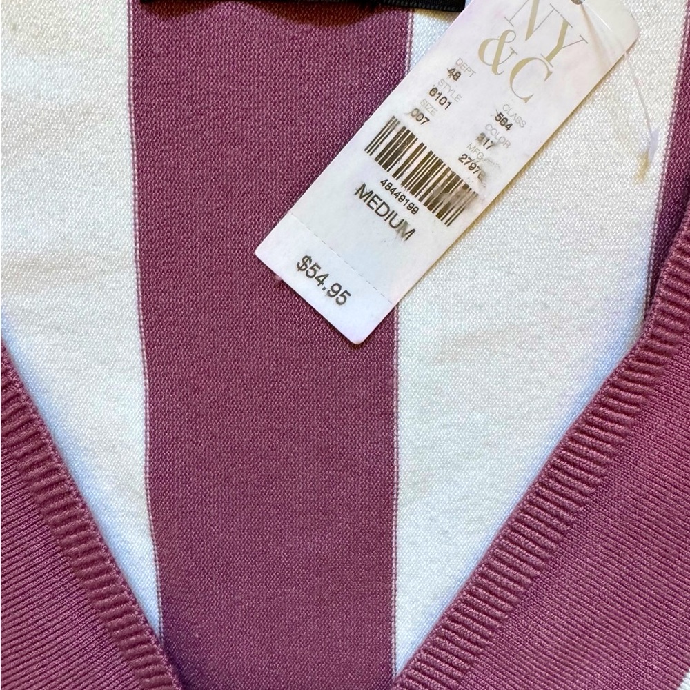 NWT New York and Company Sweater - Picture 3 of 8